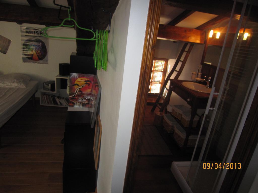 La Frandomiere Bed & Breakfast Saint-Martin-de-Londres Cameră foto