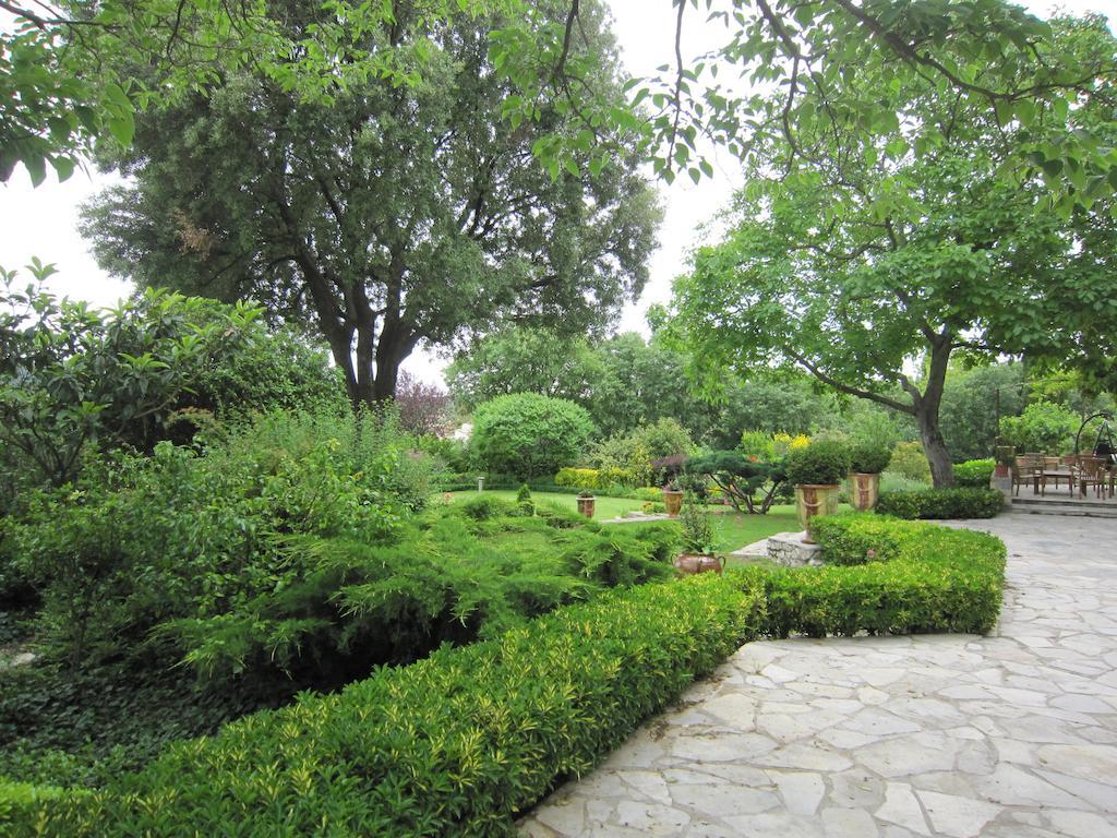 La Frandomiere Bed & Breakfast Saint-Martin-de-Londres Exterior foto