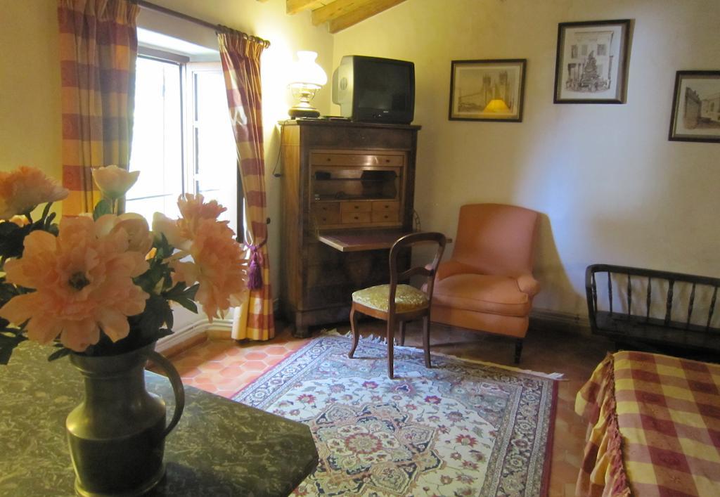 La Frandomiere Bed & Breakfast Saint-Martin-de-Londres Exterior foto