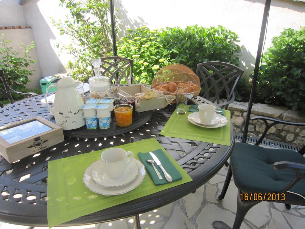 La Frandomiere Bed & Breakfast Saint-Martin-de-Londres Cameră foto